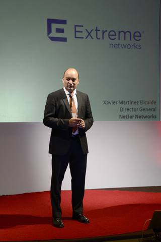 Xavier Martínez Elizalde en el escenario