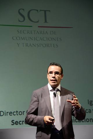 Ignacio Funes Maderey en el escenario