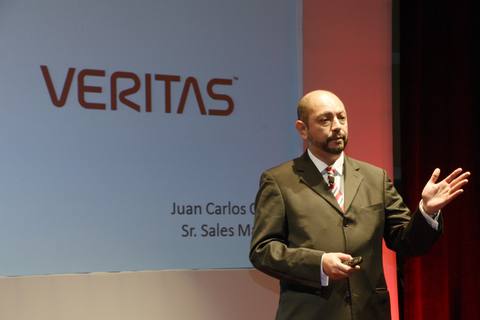 Juan Carlos Orozco H. en el escenario