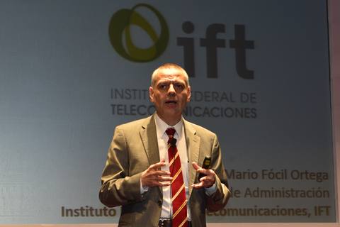 Mario Fócil Ortega en el escenario