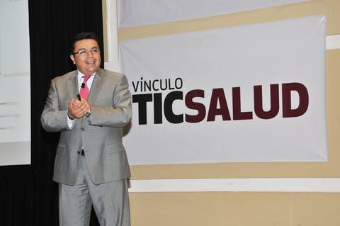 Enrique Sánchez Arciniega en el escenario