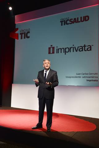Juan Carlos Cerrutti en el escenario