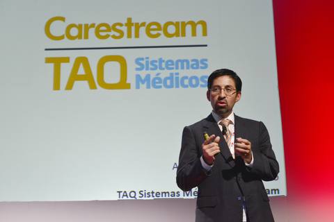 Alejandro Sotelo López en el escenario
