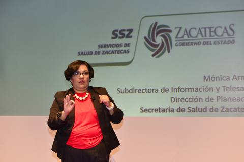 Mónica Armas en el escenario